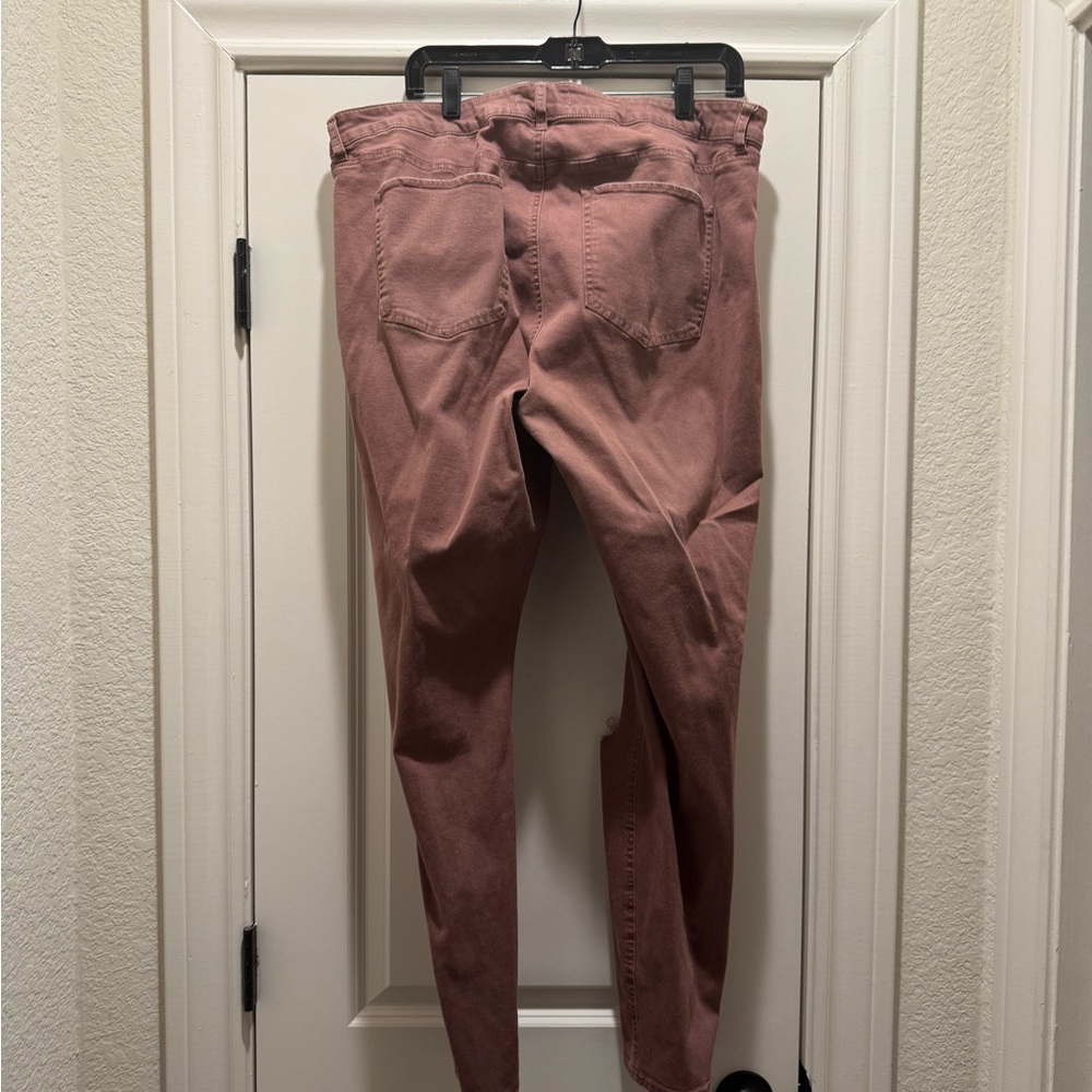 Slashed jeans - Picture 3 of 3